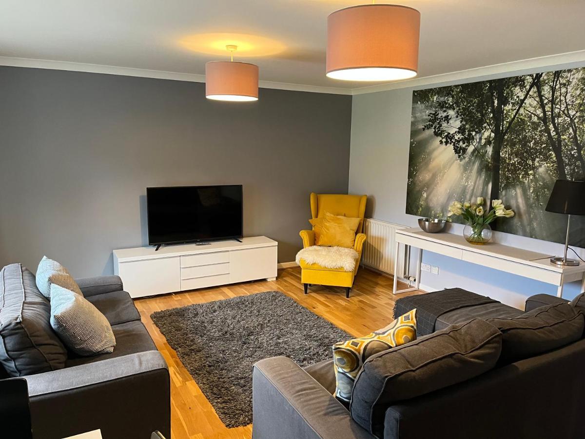 Flat Three, 212 Eaglesham Road, East Kilbride, Glasgow Zewnętrze zdjęcie