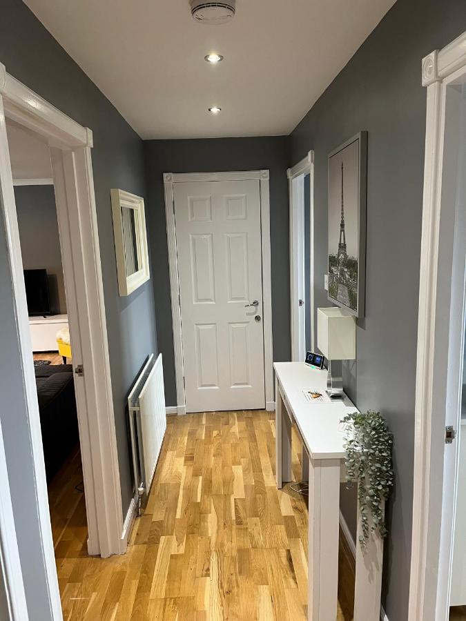Flat Three, 212 Eaglesham Road, East Kilbride, Glasgow Zewnętrze zdjęcie